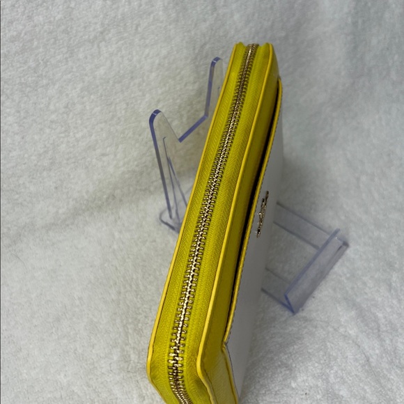 Coach Vibrant Yellow and Cream Leather Wallet - Picture 3 of 12
